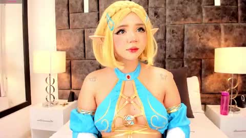 Im Rosse but u can call me Rossie or Rosita . online show from February 10, 2025, 8:00 pm