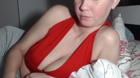 Snapshot of petite_danielle chatting on July 6, 2026, 7:05 pm petite_danielle online show from July 6, 2026, 7:05 pm