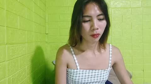 Yuriee online show from January 11, 2025, 8:54 am