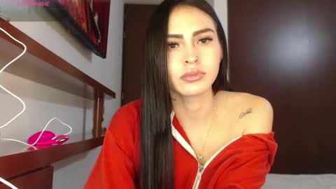 Snapshot of petite_linda chatting on February 20, 2026, 6:26 am Linda online show from February 20, 2026, 6:26 am
