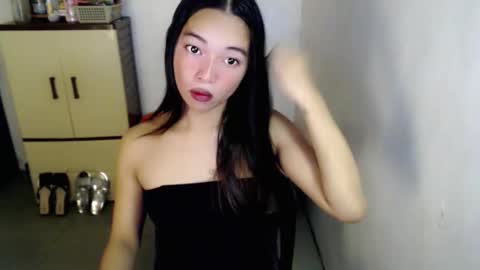 Snapshot of petite_mary69 chatting on May 26, 2026, 11:17 am petite_mary69 online show from May 26, 2026, 11:17 am