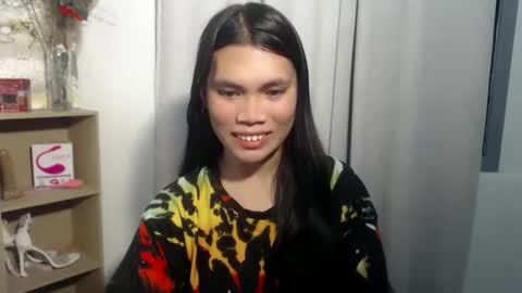 petite_pauline online show from February 15, 2026, 11:52 am