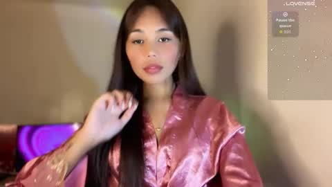 Snapshot of petitegirlx69 chatting on May 26, 2026, 5:42 pm miss lisa online show from May 26, 2026, 5:42 pm