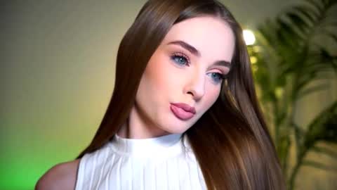 Snapshot of petitegonwiild chatting on October 22, 2025, 10:09 pm Petitegonwiild online show from October 22, 2025, 10:09 pm