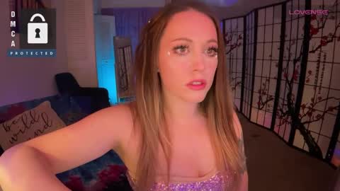 Snapshot of petitejewel chatting on December 31, 2024, 10:58 am Jules online show from December 31, 2024, 10:58 am