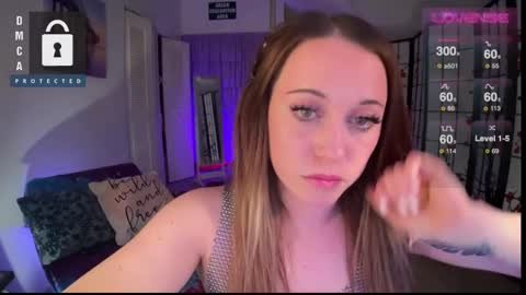 Snapshot of petitejewel chatting on January 8, 2025, 11:10 am Jules online show from January 8, 2025, 11:10 am