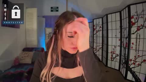 Snapshot of petitejewel chatting on February 20, 2025, 12:15 pm Jules online show from February 20, 2025, 12:15 pm