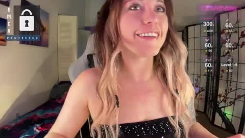 Snapshot of petitejewel chatting on March 5, 2025, 10:33 am Jules online show from March 5, 2025, 10:33 am