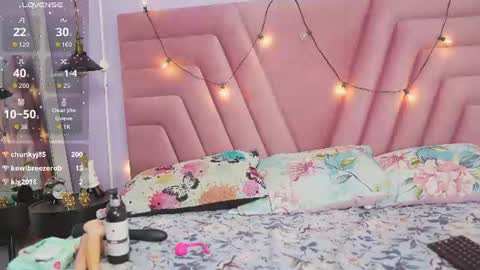 Snapshot of petitelittlemissy chatting on June 19, 2026, 2:49 am petitelittlemissy online show from June 19, 2026, 2:49 am