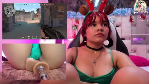 Snapshot of petitesally_ chatting on December 20, 2024, 9:28 pm Sally online show from December 20, 2024, 9:28 pm