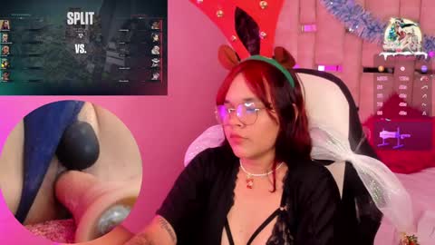 Snapshot of petitesally_ chatting on December 26, 2024, 11:03 pm Sally online show from December 26, 2024, 11:03 pm