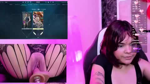 Snapshot of petitesally_ chatting on February 16, 2025, 7:48 am Sally online show from February 16, 2025, 7:48 am