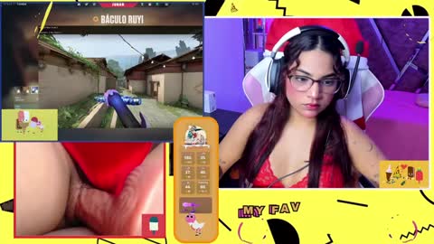 Snapshot of petitesofia_ chatting on December 31, 2024, 1:08 pm Sofia online show from December 31, 2024, 1:08 pm