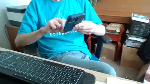 petitwilly online show from May 12, 2026, 11:40 am