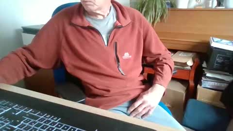 petitwilly online show from May 19, 2026, 8:31 am