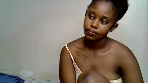 pettite_gal online show from April 28, 2026, 3:22 am