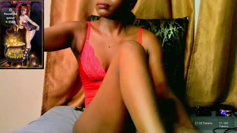 Snapshot of pettitemellany chatting on February 8, 2025, 2:04 am pettitemellany online show from February 8, 2025, 2:04 am
