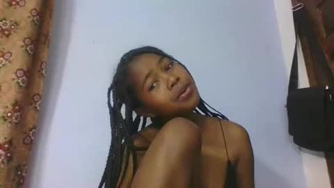 phania185885 online show from April 9, 2026, 6:19 am