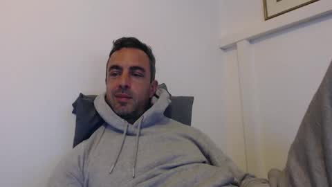 Snapshot of phantasie31 chatting on October 1, 2025, 2:23 pm phantasie31 online show from October 1, 2025, 2:23 pm