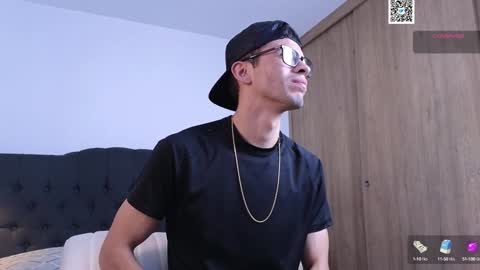 phantom_bigger1 online show from January 14, 2025, 4:08 pm