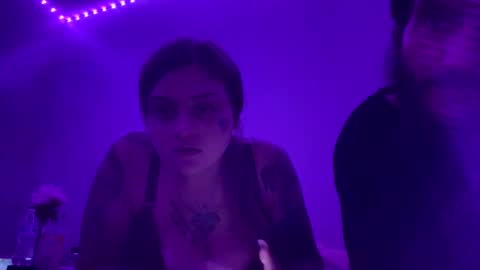 Snapshot of phantxx chatting on December 11, 2024, 7:42 am PhantxX online show from December 11, 2024, 7:42 am