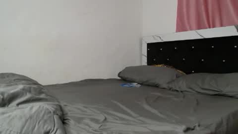 Snapshot of phat_pussylips chatting on September 26, 2025, 10:36 pm tatiana online show from September 26, 2025, 10:36 pm