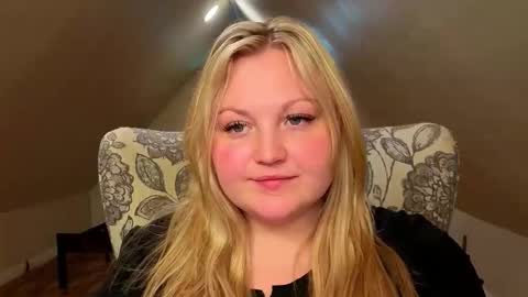 PhatAssBlond online show from May 12, 2026, 9:23 pm