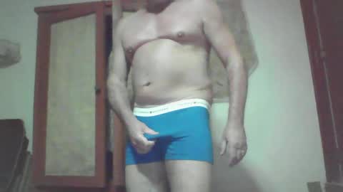 Snapshot of phil279 chatting on January 4, 2025, 3:17 pm Phil online show from January 4, 2025, 3:17 pm