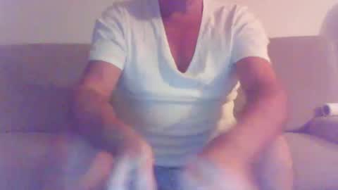 Snapshot of phil279 chatting on January 27, 2025, 8:39 pm Phil online show from January 27, 2025, 8:39 pm