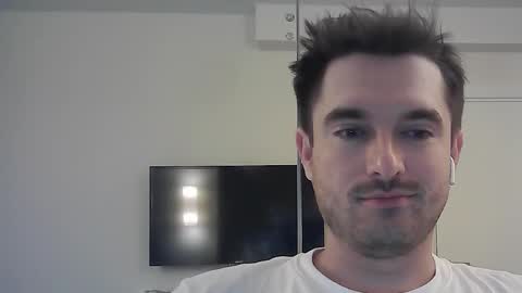 Snapshot of philborison chatting on October 1, 2025, 4:51 am PhilipBorison online show from October 1, 2025, 4:51 am