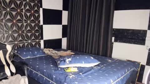 Snapshot of philhotbody chatting on February 14, 2025, 4:20 pm AJ online show from February 14, 2025, 4:20 pm