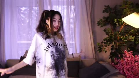 Hitomi oo online show from December 12, 2024, 7:19 am