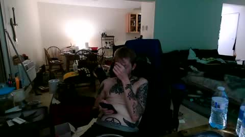 Snapshot of phrostdd chatting on August 5, 2026, 2:03 am FrankenDaddy online show from August 5, 2026, 2:03 am