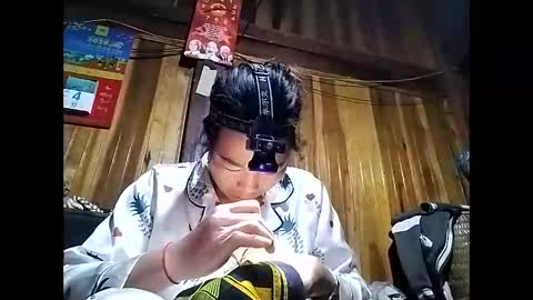 Snapshot of phuong_vietnam chatting on April 19, 2026, 1:32 pm phuong_vietnam online show from April 19, 2026, 1:32 pm