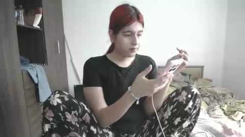 Snapshot of pia_alonzo30 chatting on March 10, 2026, 3:28 pm izzy online show from March 10, 2026, 3:28 pm