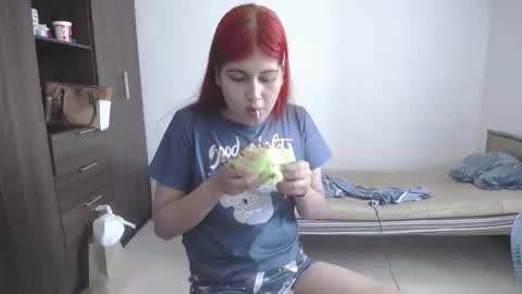 Snapshot of pia_alonzo30 chatting on March 21, 2026, 7:06 pm izzy online show from March 21, 2026, 7:06 pm