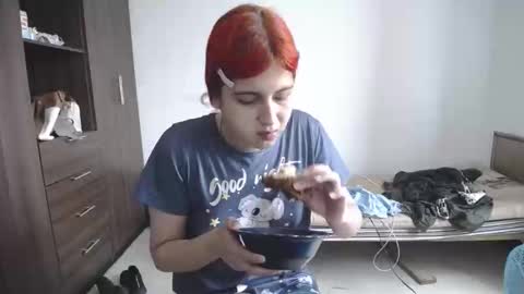 Snapshot of pia_alonzo30 chatting on March 29, 2026, 5:35 pm izzy online show from March 29, 2026, 5:35 pm