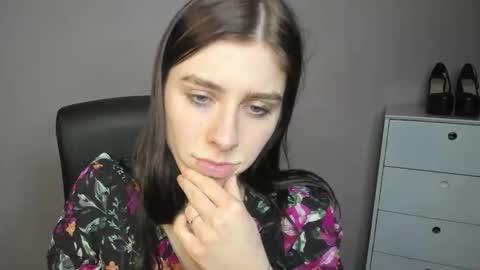 P I A online show from December 15, 2025, 2:43 pm