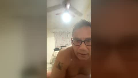 picadoce1975 online show from March 25, 2026, 12:49 am