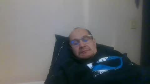 pichoun71 online show from January 4, 2025, 8:06 am