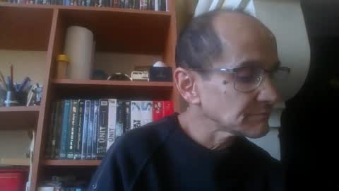 pichoun71 online show from January 19, 2025, 1:44 pm