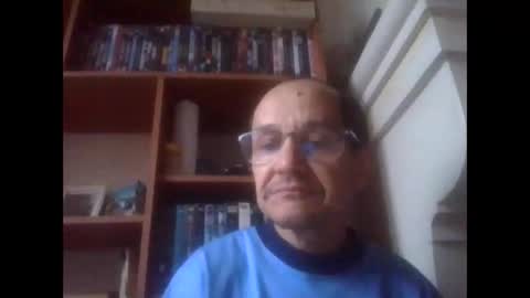 pichoun71 online show from March 9, 2025, 7:01 am