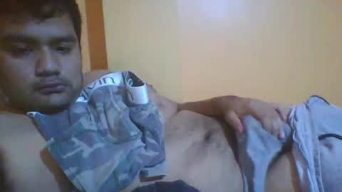 PICHULAMOJADA online show from May 15, 2026, 1:01 am