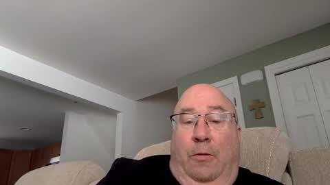 Snapshot of pickme11113 chatting on March 4, 2025, 7:01 pm pickme11113 online show from March 4, 2025, 7:01 pm