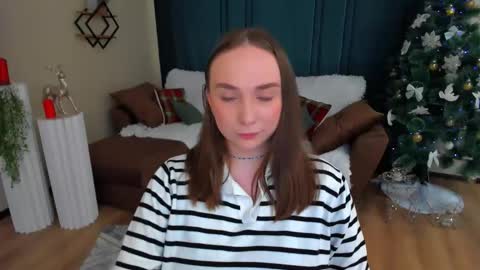 Emelie online show from January 19, 2026, 4:16 am