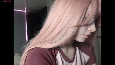 Snapshot of piera_ chatting on April 17, 2026, 7:39 pm Piera online show from April 17, 2026, 7:39 pm