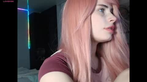 Snapshot of piera_ chatting on April 29, 2026, 8:26 pm Piera online show from April 29, 2026, 8:26 pm