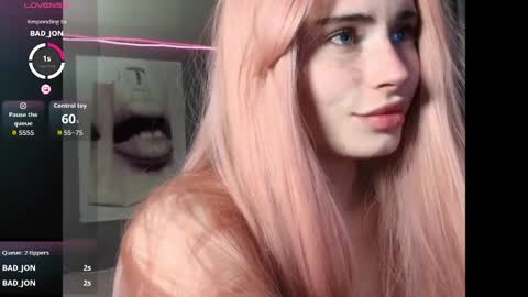 Snapshot of piera_ chatting on May 1, 2026, 9:19 pm Piera online show from May 1, 2026, 9:19 pm