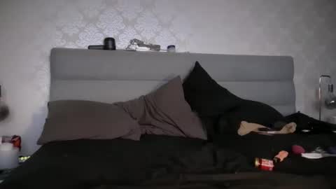 Snapshot of pikkuhuora985 chatting on January 10, 2026, 5:26 pm fitslut online show from January 10, 2026, 5:26 pm