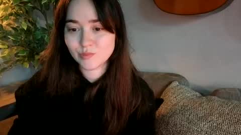 PilloGoddess online show from July 5, 2026, 5:03 am